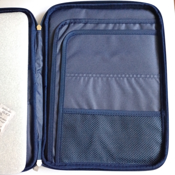 Tablet / Stationery Zip Organizer Case, Navy Blue and Pink, Pre-owned - Picture 4 of 11